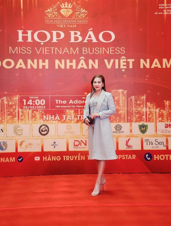 CEO Yến Phượng ghi danh tại buổi họp báo ra mắt cuộc thi Hoa hậu Doanh nhân Việt Nam 2023