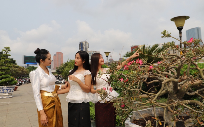 Mang Tết Chôl Chnăm Thmây đến sớm với phụ nữ Khmer nhập cư