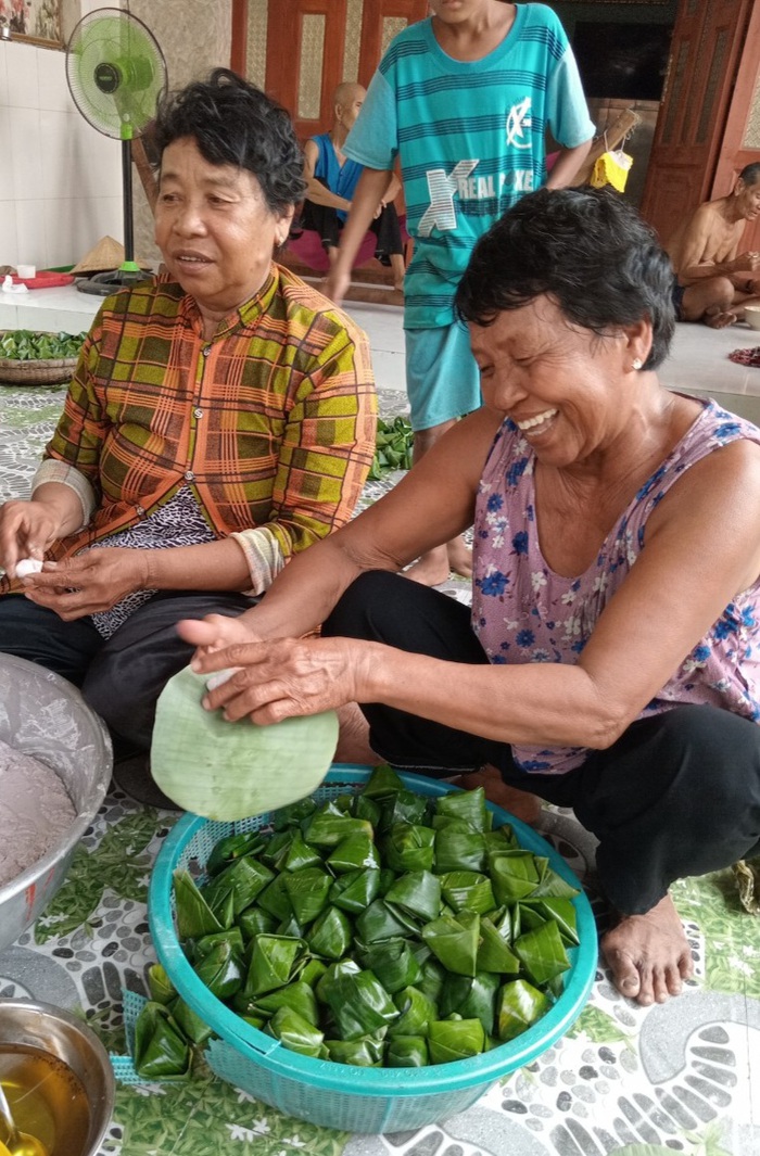 Phụ nữ Khmer chuẩn bị Tết - Ảnh 3.