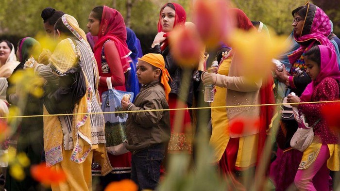 Người Sikh ở Punjab đón mừng lễ hội Baisakhi - Ảnh 4.