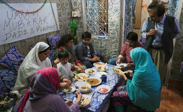 Xu hướng gia đình nhỏ của người Hồi giáo Ấn Độ báo hiệu sự ổn định dân số của đất nước - Ảnh 2.