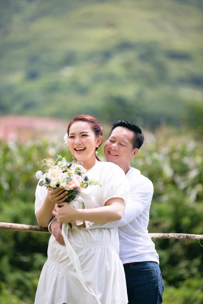 Phan Như Thảo trải lòng về cuộc sống hôn nhân và ông xã hơn 26 tuổi: &quot;Chồng tôi 35 tuổi nghỉ hưu, giờ 61 tuổi vẫn…&quot; - Ảnh 4.