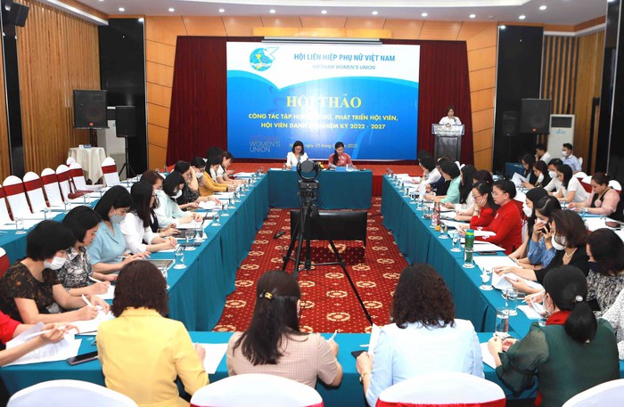 &quot;Hiến kế&quot; để nâng cao công tác tập hợp phụ nữ, phát triển hội viên, hội viên danh dự Hội LHPN Việt Nam - Ảnh 2.