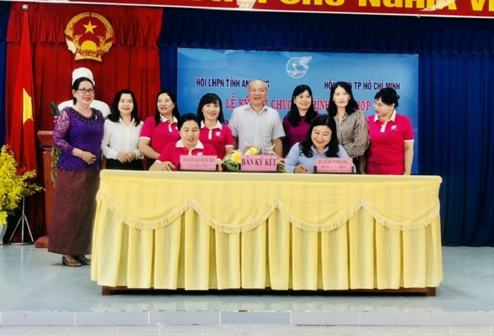 Hội LHPN tỉnh An Giang và TPHCM tăng cường học tập mô hình hay về phụ nữ dân tộc - Ảnh 1.