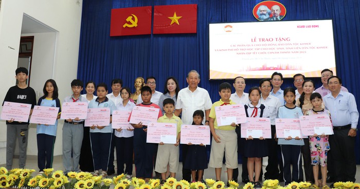 Nối dài con đường tri thức cho học sinh, sinh viên dân tộc Khmer - Ảnh 1.