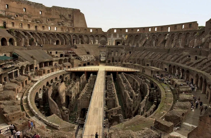 Đấu trường La Mã cổ đại được xây dựng như thế nào? Có cả thang máy chuyên dụng - Ảnh 2.