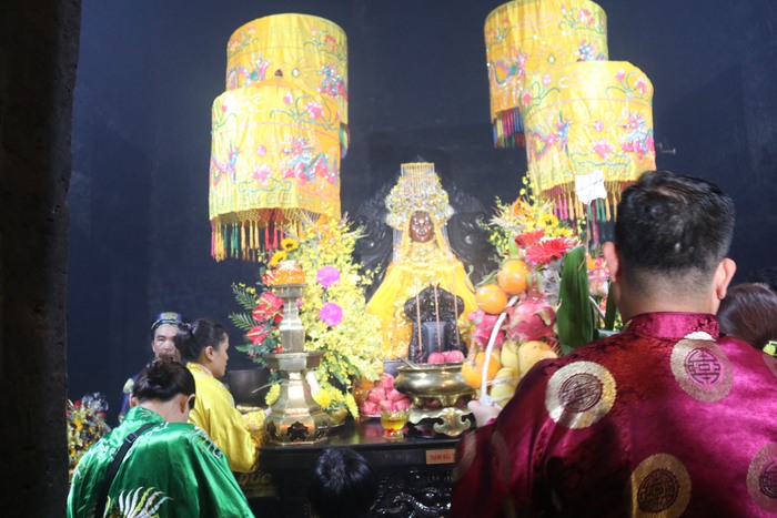 Nhiều hoạt động tín ngưỡng thờ Mẫu tại lễ hội Tháp Bà Ponagar  - Ảnh 2.