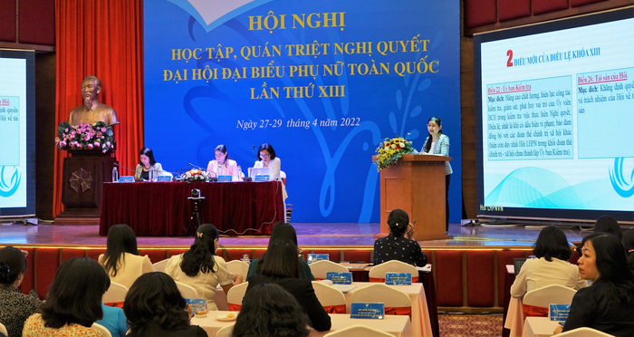 Phát huy vai trò của Hội Liên hiệp Phụ nữ Việt Nam trong đoàn kết, vận động phụ nữ tham gia xây dựng Đảng (Bài 2) - Ảnh 2.