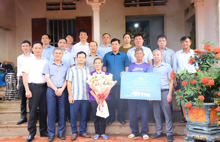 Vận động viên Nguyễn Thị Oanh được tặng nhà ở xã hội - Ảnh 1.