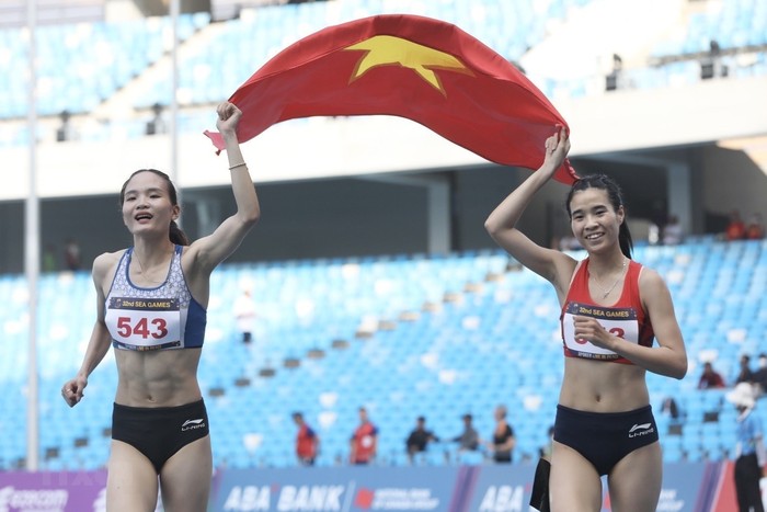 SEA Games 32: Các nữ vận động viên giành 5/6 Huy chương Vàng cho đoàn Việt Nam trong ngày 11/5 - Ảnh 2.