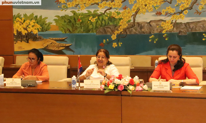 Đoàn đại biểu cấp cao Hội LHPN Cuba thăm và làm việc với Nhóm nữ nghị sỹ Quốc hội Việt Nam  - Ảnh 2.