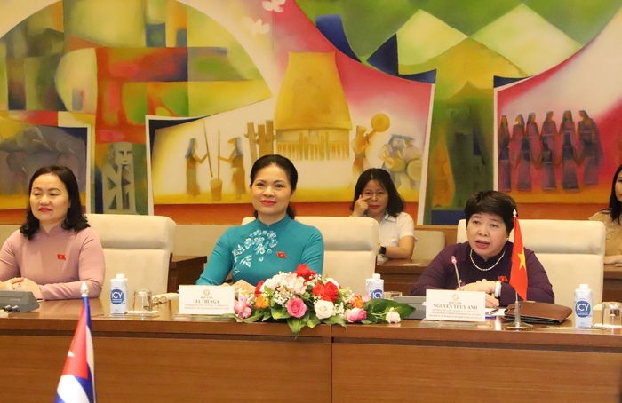 Đoàn đại biểu cấp cao Hội LHPN Cuba thăm và làm việc với Nhóm nữ nghị sỹ Quốc hội Việt Nam - Ảnh 1.
