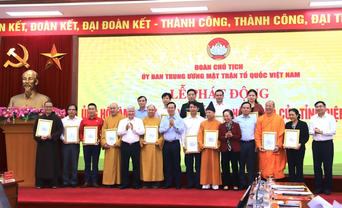 Hội LHPN Việt Nam đăng ký ủng hộ 2,5 tỷ đồng làm nhà Đại đoàn kết cho hộ nghèo của tỉnh Điện Biên - Ảnh 2.
