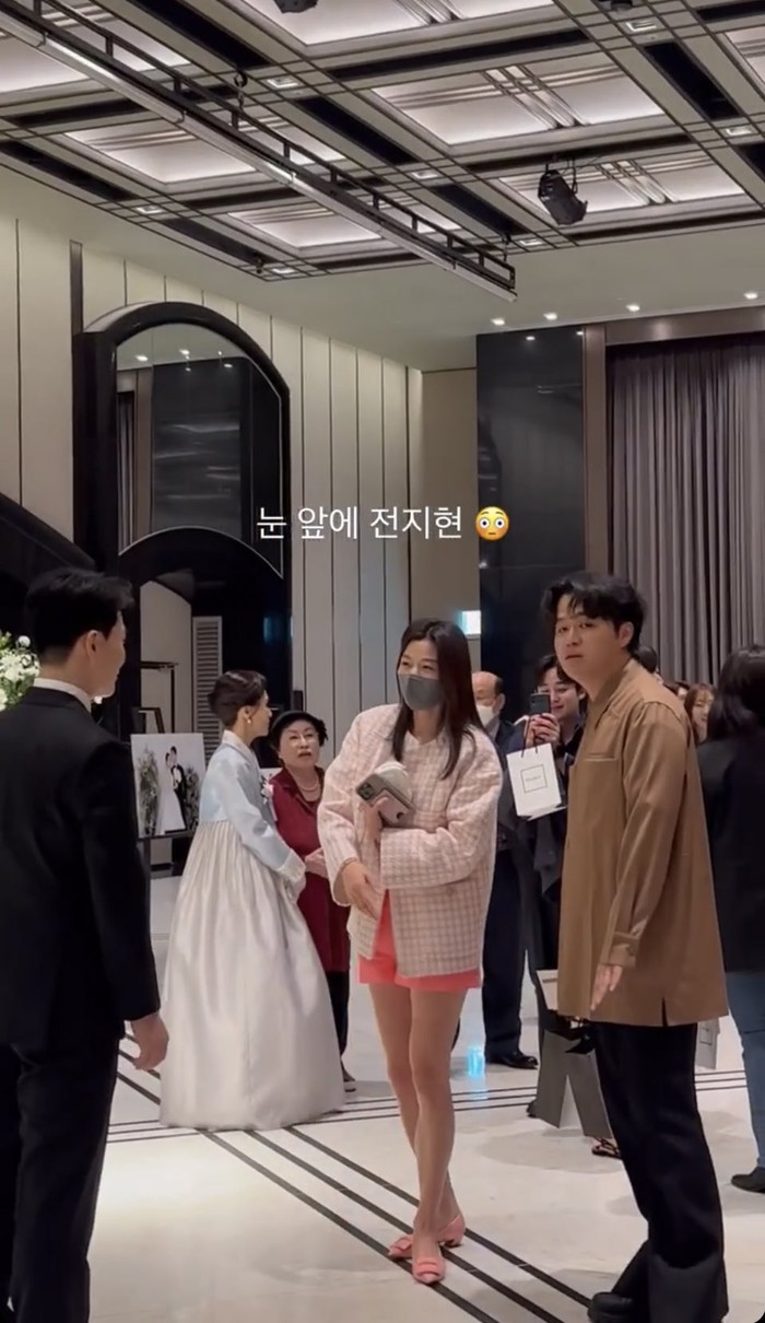 Jeon Ji Hyun, Suzy, Park Shin Hye cùng dàn sao khủng khiến 1 đám cưới trở thành tâm điểm chú ý - Ảnh 3.