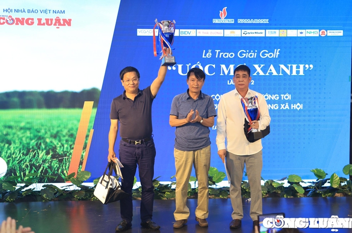 Giải Golf “Ước mơ xanh” 2023 quyên góp gần 400 triệu đồng hỗ trợ bệnh nhi ung thư, người yếu thế - Ảnh 1.