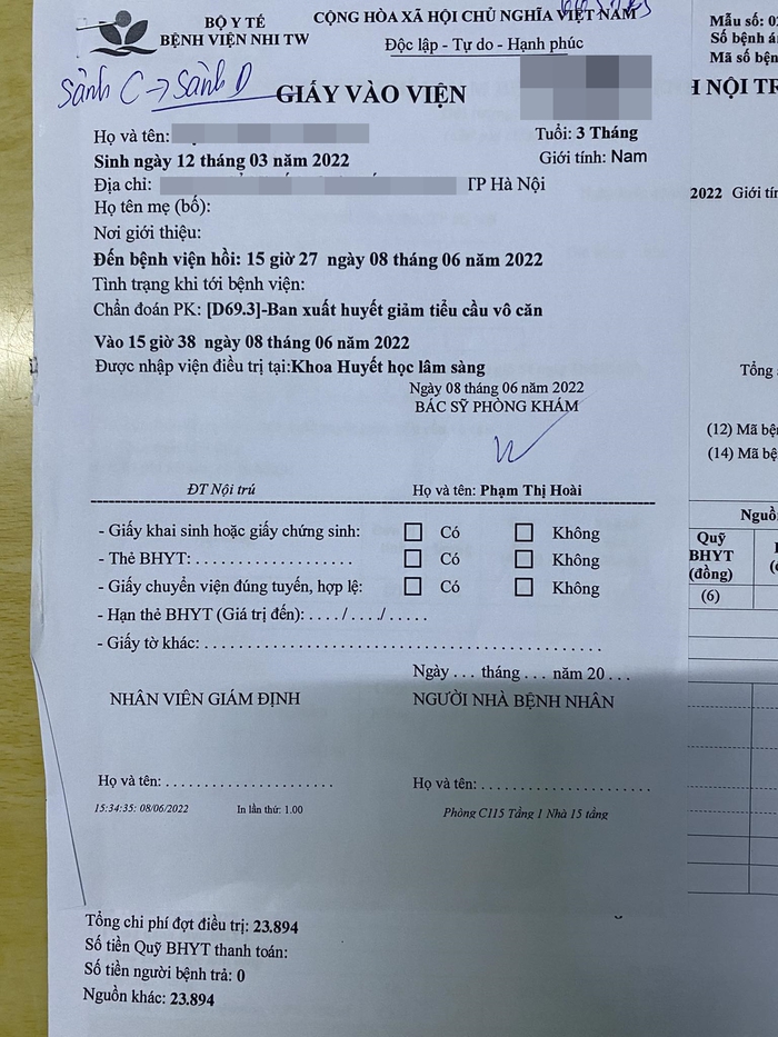 Con bị nổi chấm xuất huyết trên da, tưởng do trời nóng nhưng mẹ đưa đi khám ngỡ ngàng vì kết quả - Ảnh 4.