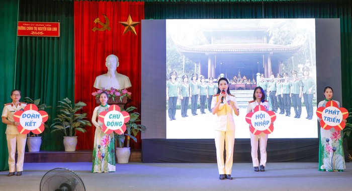 Hưng Yên: Nam giới tham gia thi tuyên truyền Nghị quyết Đại hội Phụ nữ toàn quốc - Ảnh 1.
