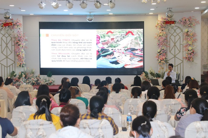 151 cán bộ Hội tỉnh Bình Thuận được Tập huấn kỹ năng thực hiện chuyển đổi số - Ảnh 1.