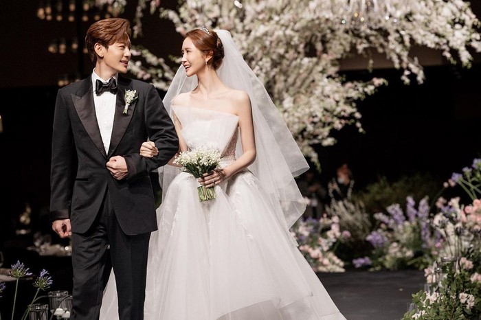 Lee Da Hae - Se7en công bố loạt ảnh trong hôn lễ đẹp như mơ - Ảnh 2.