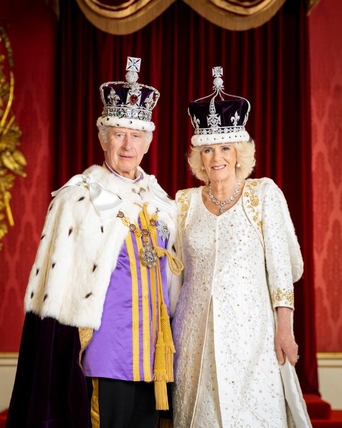 Hoàng gia Anh chính thức công bố bộ ảnh tuyệt đẹp của cả gia đình hậu Lễ đăng quang vua Charles III - Ảnh 3.