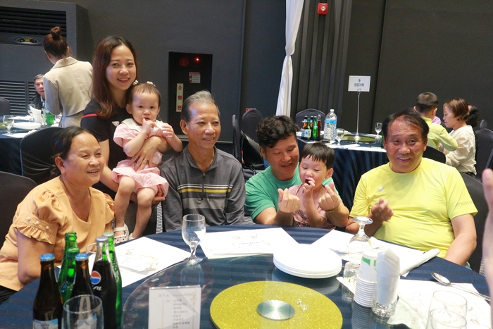Niềm vui hội ngộ cùng gia đình của các cô dâu Việt trên đất nước Hàn Quốc - Ảnh 6.