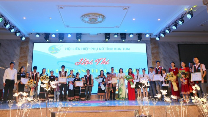 Hội LHPN Kon Tum tổ chức Hội thi Gia đình hạnh phúc cấp tỉnh năm 2023 - Ảnh 2.