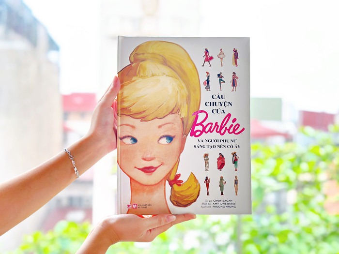 Cuốn sách &quot;Câu chuyện của Barbie và người phụ nữ sáng tạo nên cô ấy&quot; vừa ra mắt độc giả Việt