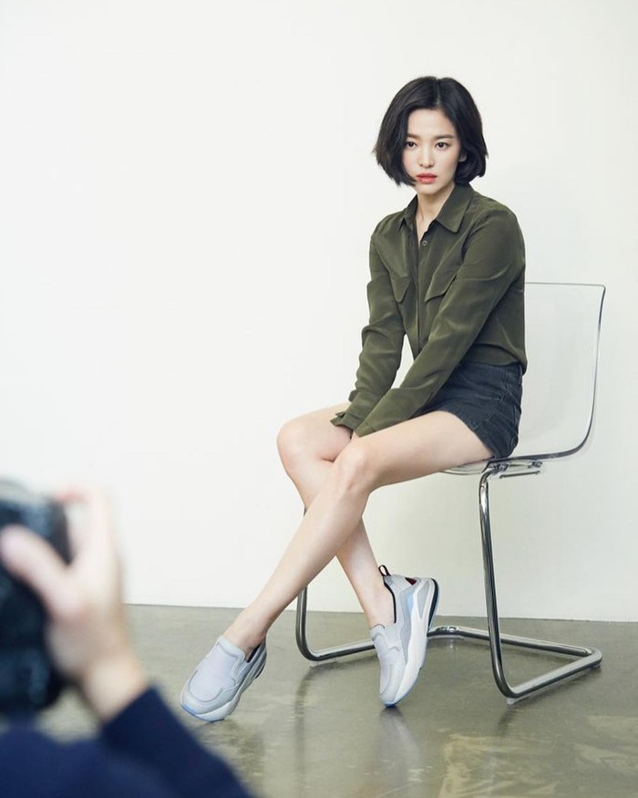 Học Song Hye Kyo cách mặc quần short sang trọng - Ảnh 1.