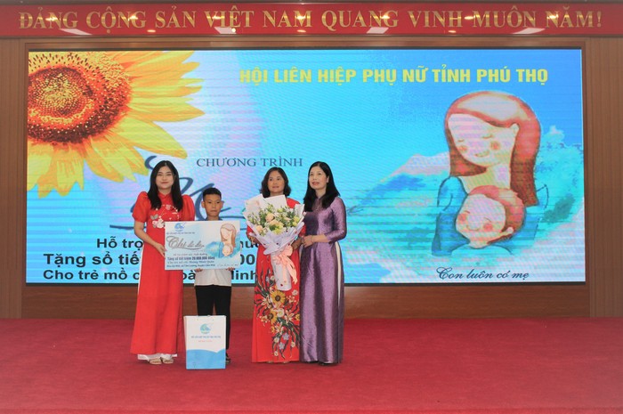 Phú Thọ: Trao bằng khen cho 35 Chủ tịch Hội phụ nữ cơ sở giỏi  - Ảnh 3.