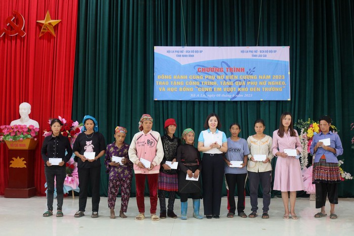 Hội LHPN Ninh Bình đồng hành cùng phụ nữ biên cương Lào Cai - Ảnh 2.
