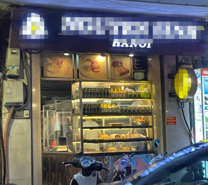 Xác minh thông tin nhân viên quán bánh mì nổi tiếng tại Hà Nội hành hung khách hàng  - Ảnh 1.