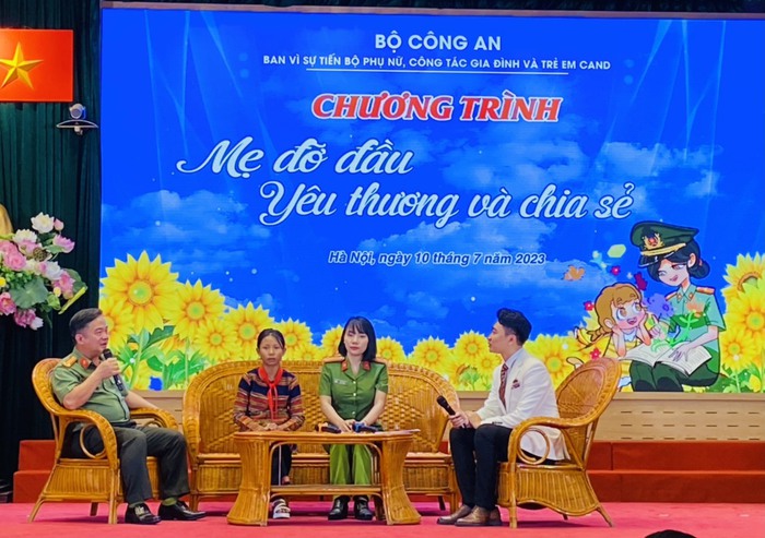 Cần đa dạng các thành phần trẻ mồ côi trong chương trình &quot;Mẹ đỡ đầu&quot; của lực lượng Công an nhân dân - Ảnh 2.