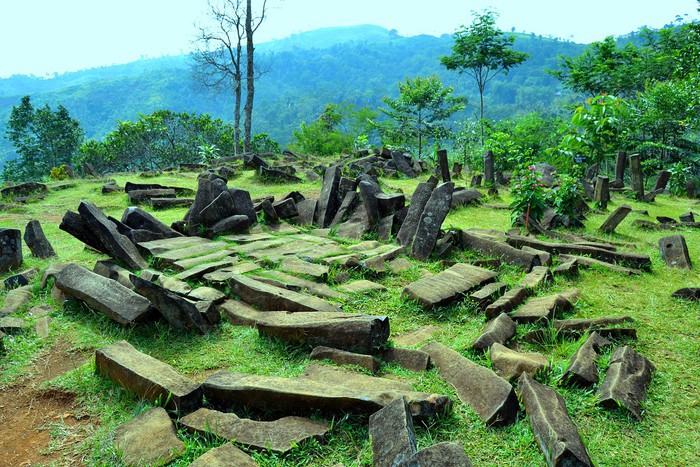 Bí ẩn về công trình trên núi Padang, nơi được cho là lâu đời hơn cả nơi khởi nguồn của nền văn minh nhân loại - Ảnh 2.