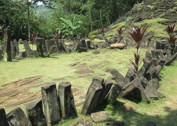 Bí ẩn về công trình trên núi Padang, nơi được cho là lâu đời hơn cả nơi khởi nguồn của nền văn minh nhân loại - Ảnh 5.