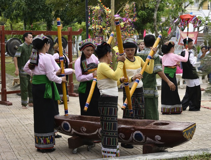 Lễ hội mừng cây bông- vật thiêng của người Thái, người Mường - Ảnh 4.