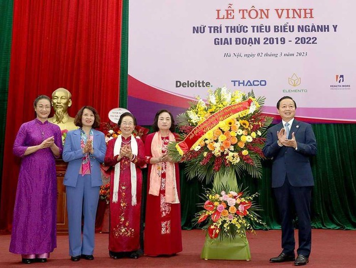 Công đoàn Y tế Việt Nam: 5 năm chặng đường vượt qua thử thách - Ảnh 1.