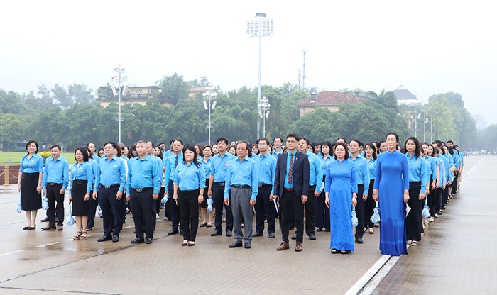 270 đại biểu dự Đại hội Công đoàn Y tế Việt Nam lần thứ XIV báo công dâng Bác - Ảnh 2.