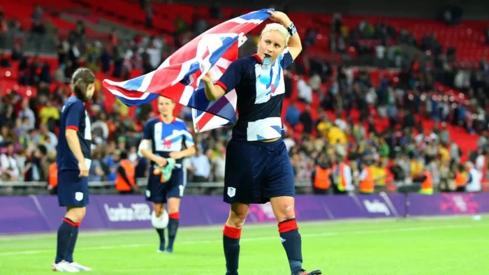 10 khoảnh khắc thay đổi diện mạo bóng đá nữ tại Anh - Ảnh 8.