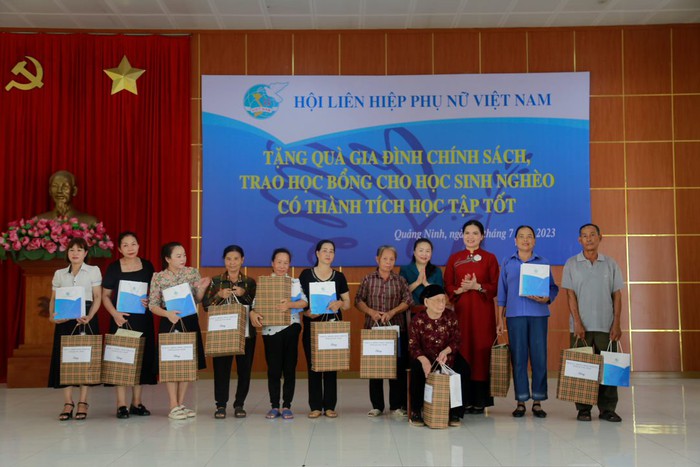 Trung ương Hội LHPN Việt Nam tri ân Bà mẹ Việt Nam Anh hùng tại Quảng Ninh - Ảnh 3.