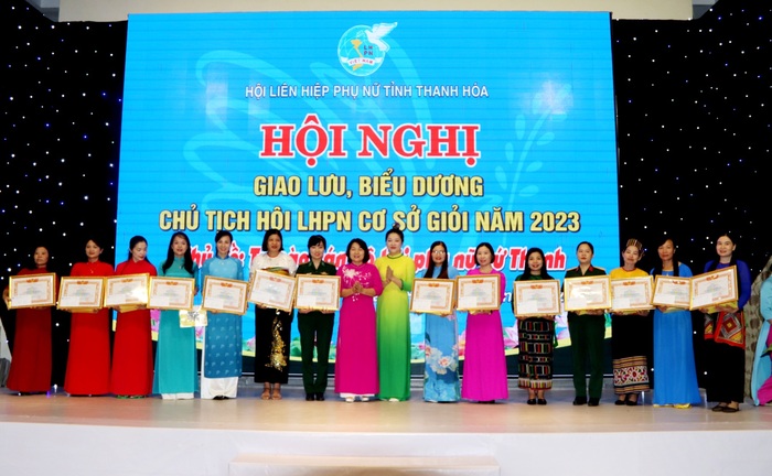 Thanh Hoá: 100 cán bộ Hội LHPN cấp cơ sở được biểu dương năm 2023 - Ảnh 3.