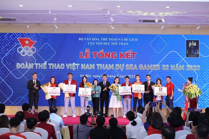 Agribank đồng hành cùng Đoàn Thể thao Việt Nam tại SEA Games 32 - Ảnh 1.