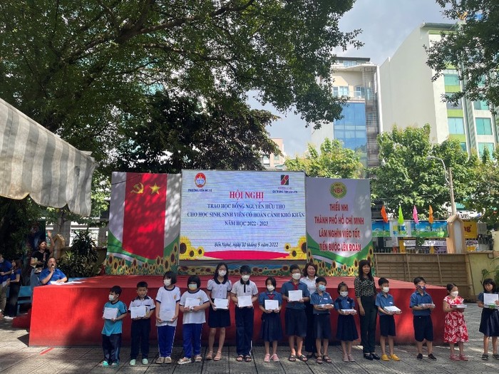 Agribank Chi nhánh Trung tâm Sài Gòn chung tay vì cộng đồng - Ảnh 1.