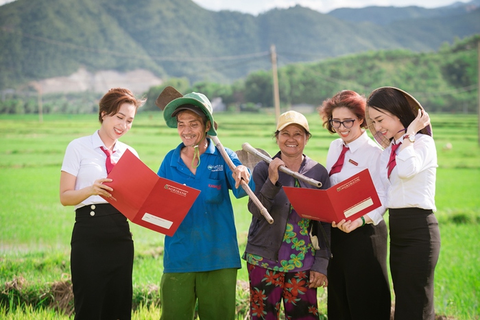 Nữ cán bộ, người lao động Agribank - “Những bông hoa đẹp” năng động, sáng tạo, chủ động thích ứng - Ảnh 1.