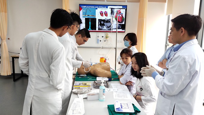 VINUNI - Đại học thứ 2 Đông Nam Á đạt kiểm định chất lượng quốc tế ACGME-I - Ảnh 2.