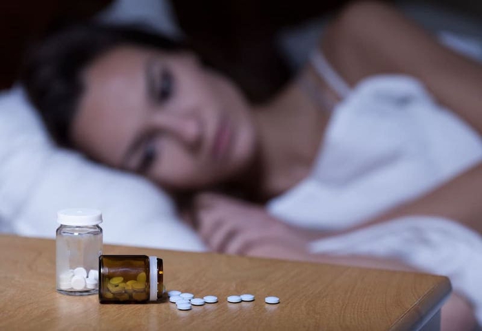 Điều gì sẽ xảy ra với cơ thể nếu uống cùng lúc 100 viên thuốc ngủ? - Ảnh 1.