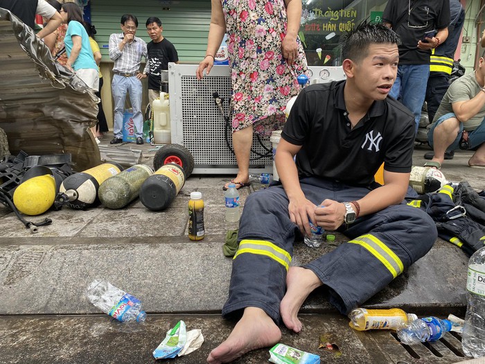 Xác định 3 người tử vong trong vụ cháy nhà ở Hà Nội - Ảnh 2.