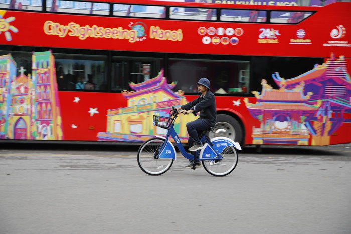 Những chiếc xe đạp công cộng đầu tiên xuất hiện tại Hà Nội - Ảnh 11.