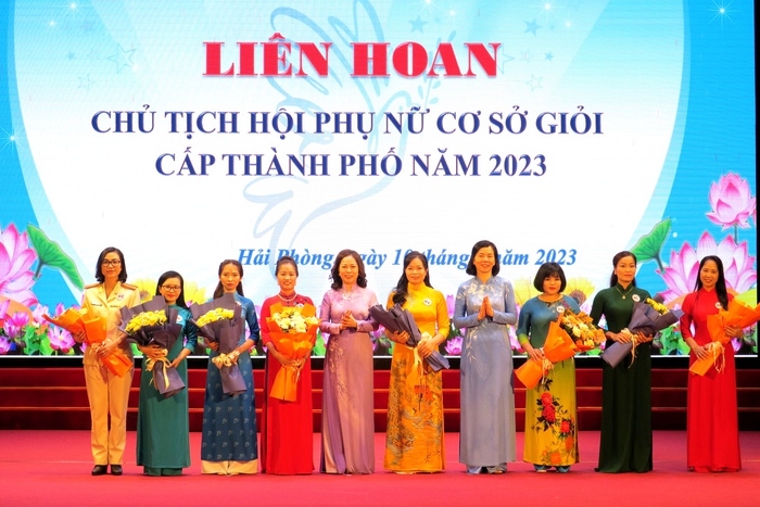 Hải Phòng biểu dương 40 Chi hội trưởng Phụ nữ tiêu biểu năm 2023 - Ảnh 1.