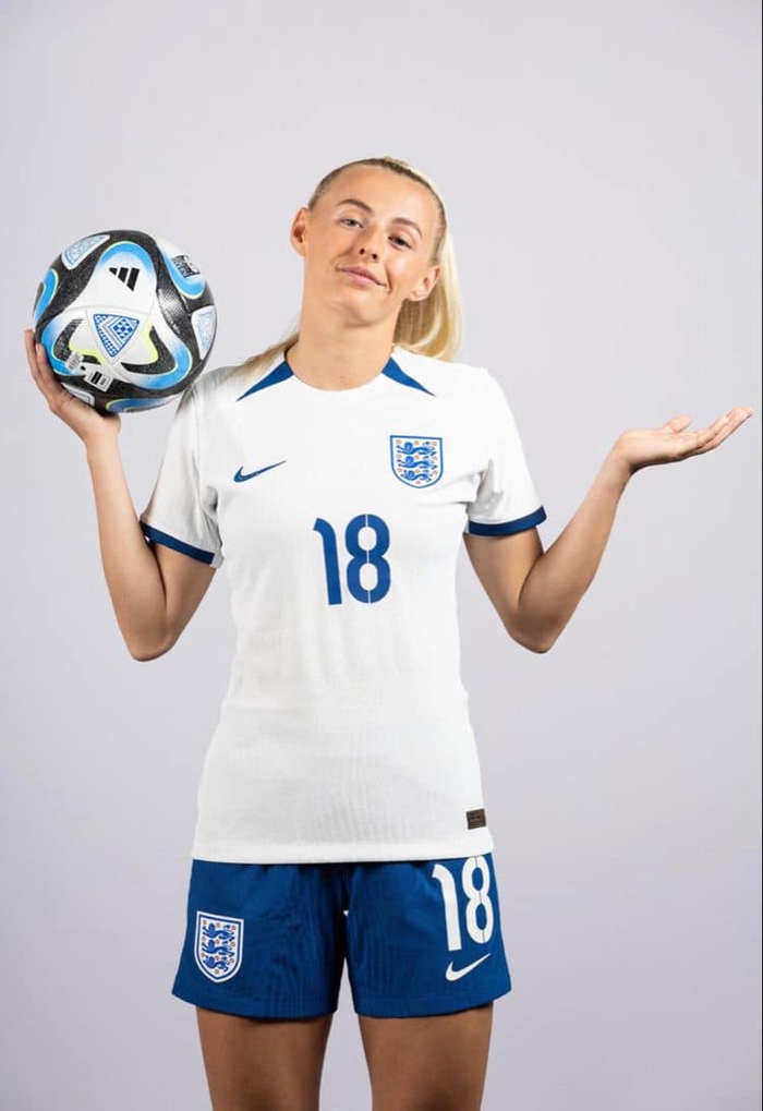 Chloe Kelly - Người hùng nước Anh được yêu mến bởi hàng triệu CĐV bóng đá khắp thế giới - Ảnh 3.