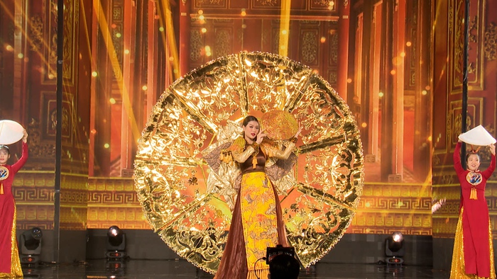 Hé lộ tạo hình Thiên Ân và dàn hậu trước giờ G đêm thi Trang phục dân tộc ở Miss Grand Vietnam  - Ảnh 1.